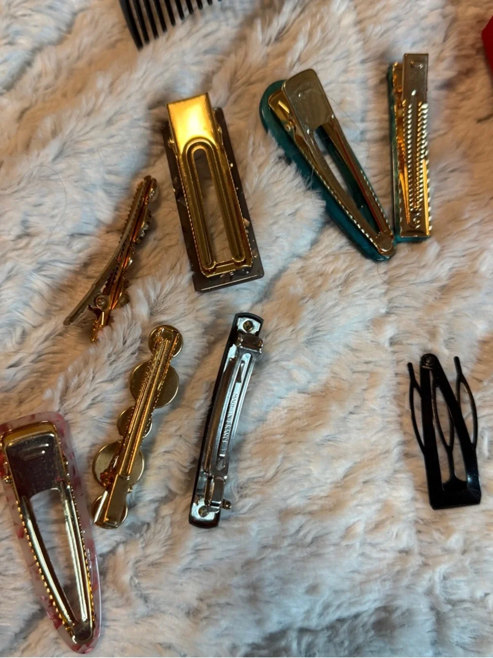 Assorted Hair Clips & Accessories Set - Black, Brown, Green, Gold